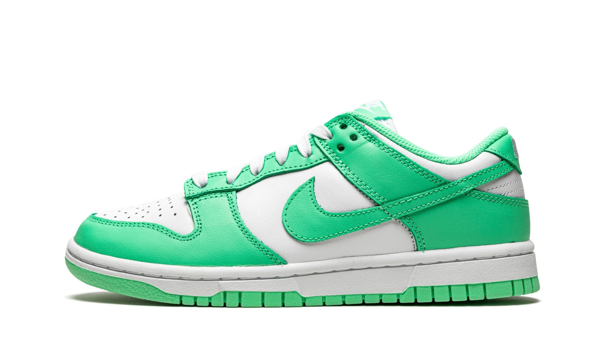 Nike Dunk Low Green Glow (W)