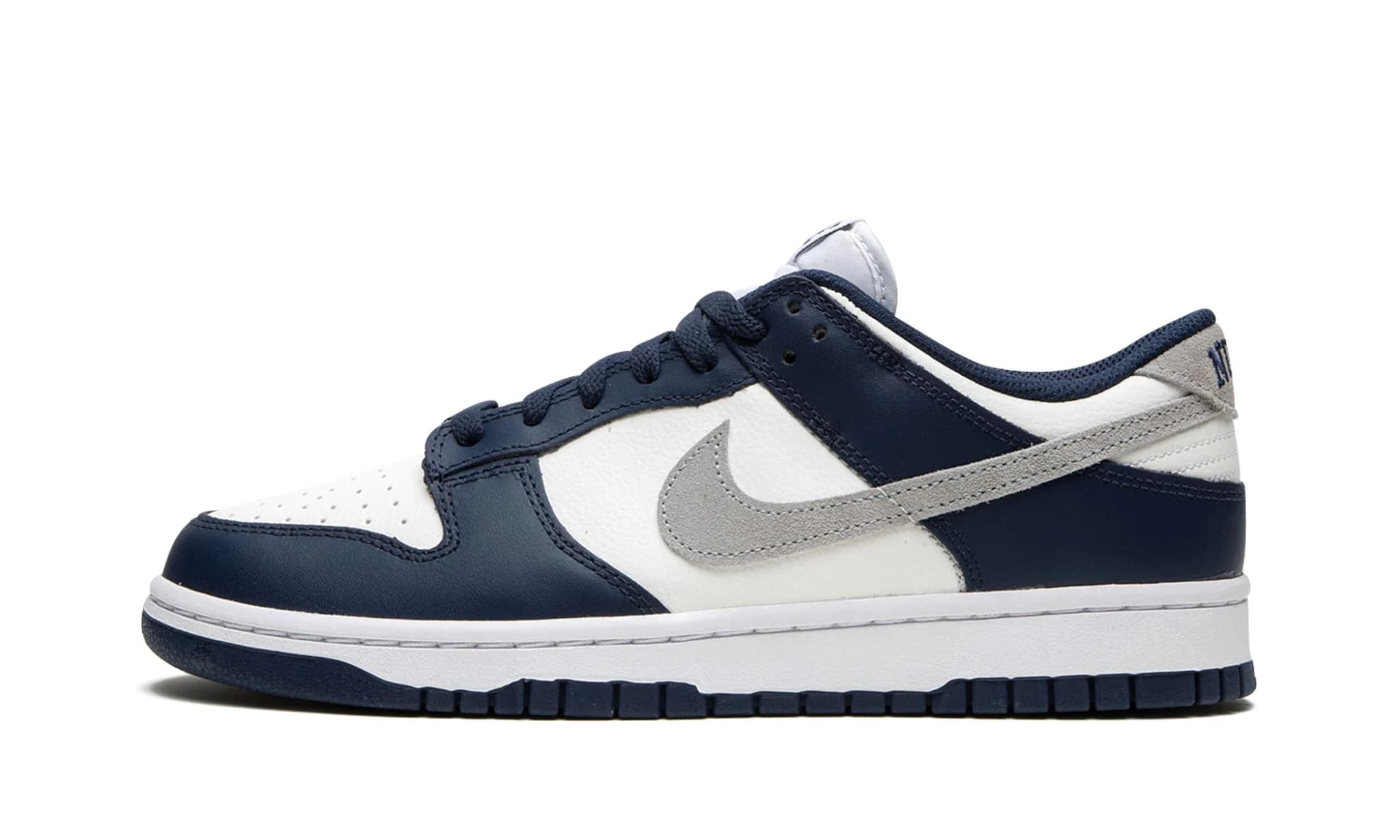 Nike Dunk Low Summit White Midnight Navy