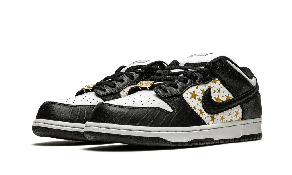 Nike SB Dunk Low Supreme Stars Black