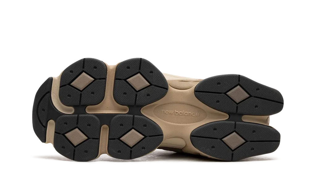 New Balance 9060 Driftwood Castlerock