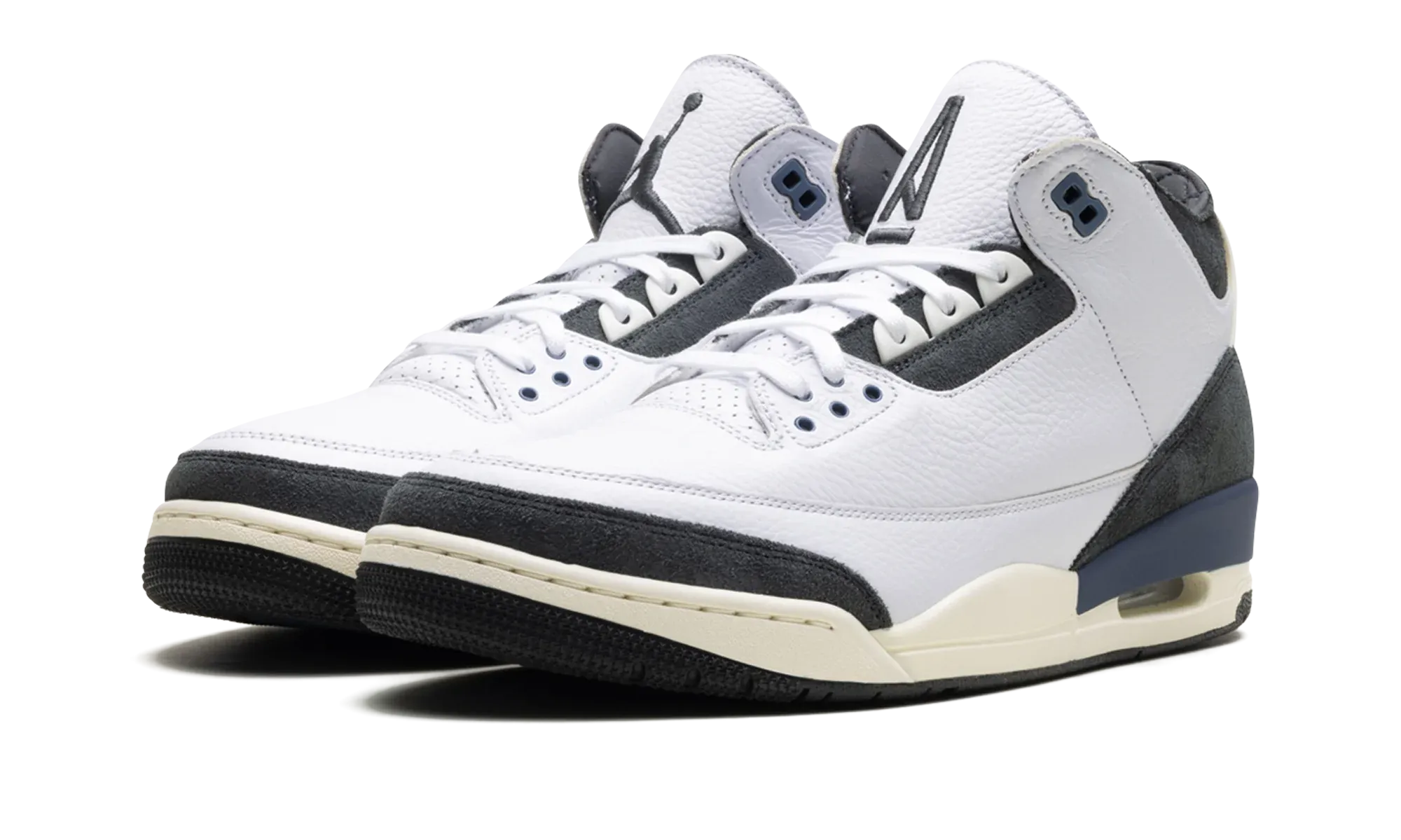 Air Jordan 3 Retro OG SP A Ma Maniére Diffused Blue
