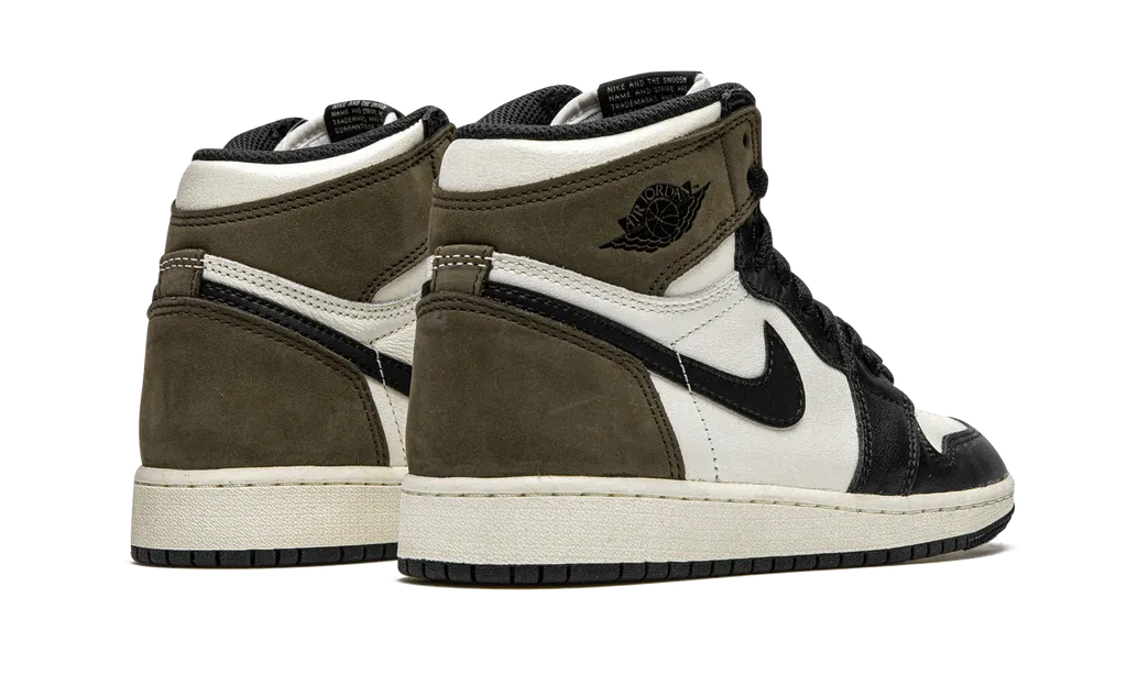 Air Jordan 1 Retro High Dark Mocha (GS) *OSTATNI ROZMIAR*