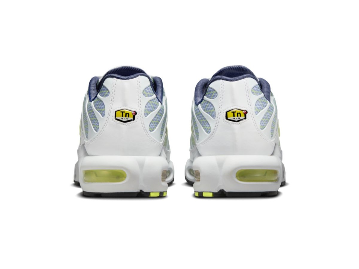 Nike Air Max Plus Pebble Grey Lime