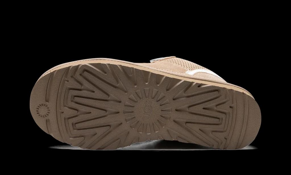 UGG Lowmel Sand (W) | OVERCEZ