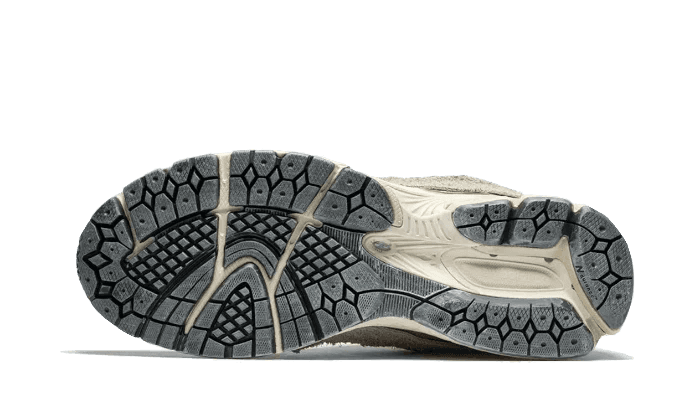 New Balance 2002R Protection Pack Rain Cloud | OVERCEZ