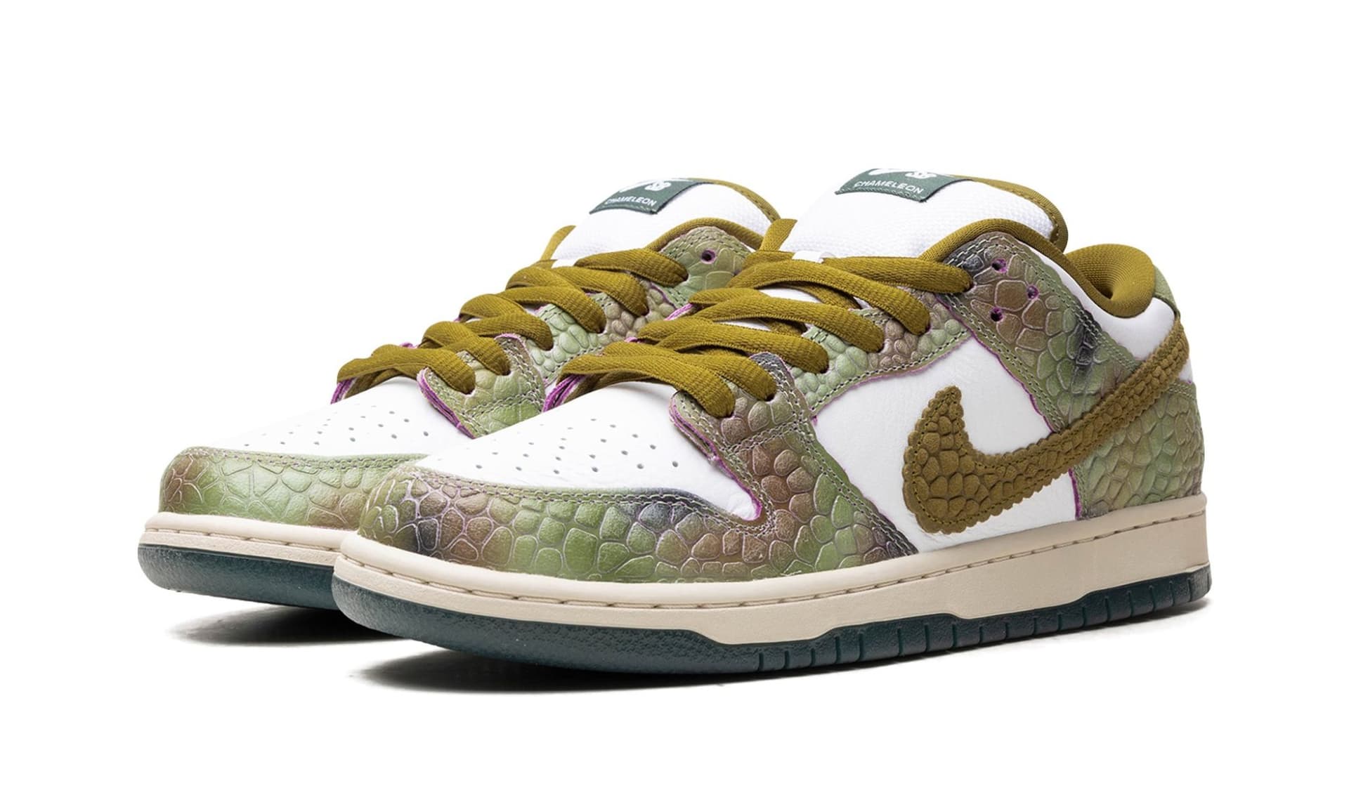 Nike SB Dunk Low Alexis Sablone Chameleon | OVERCEZ