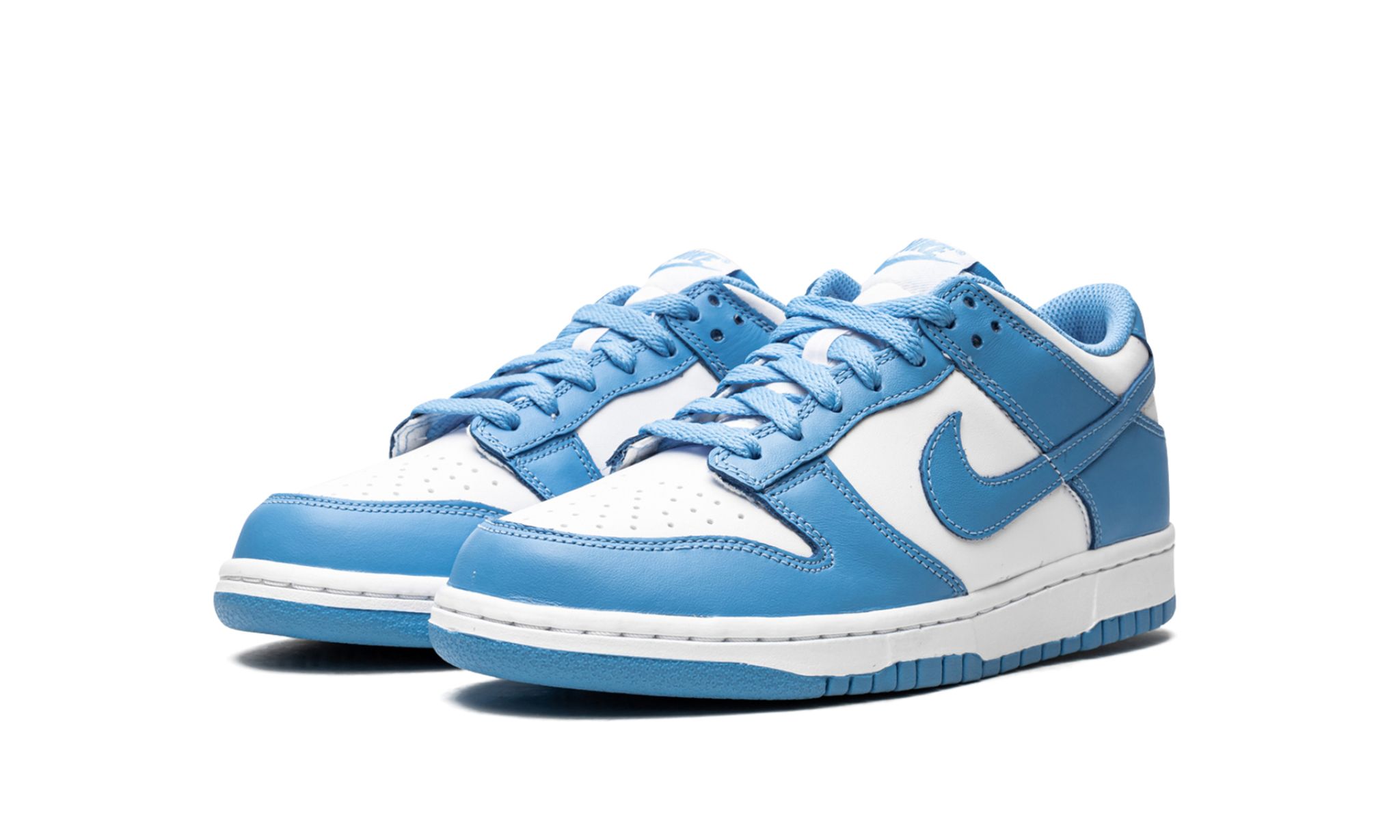 Nike Dunk Low UNC (2021)