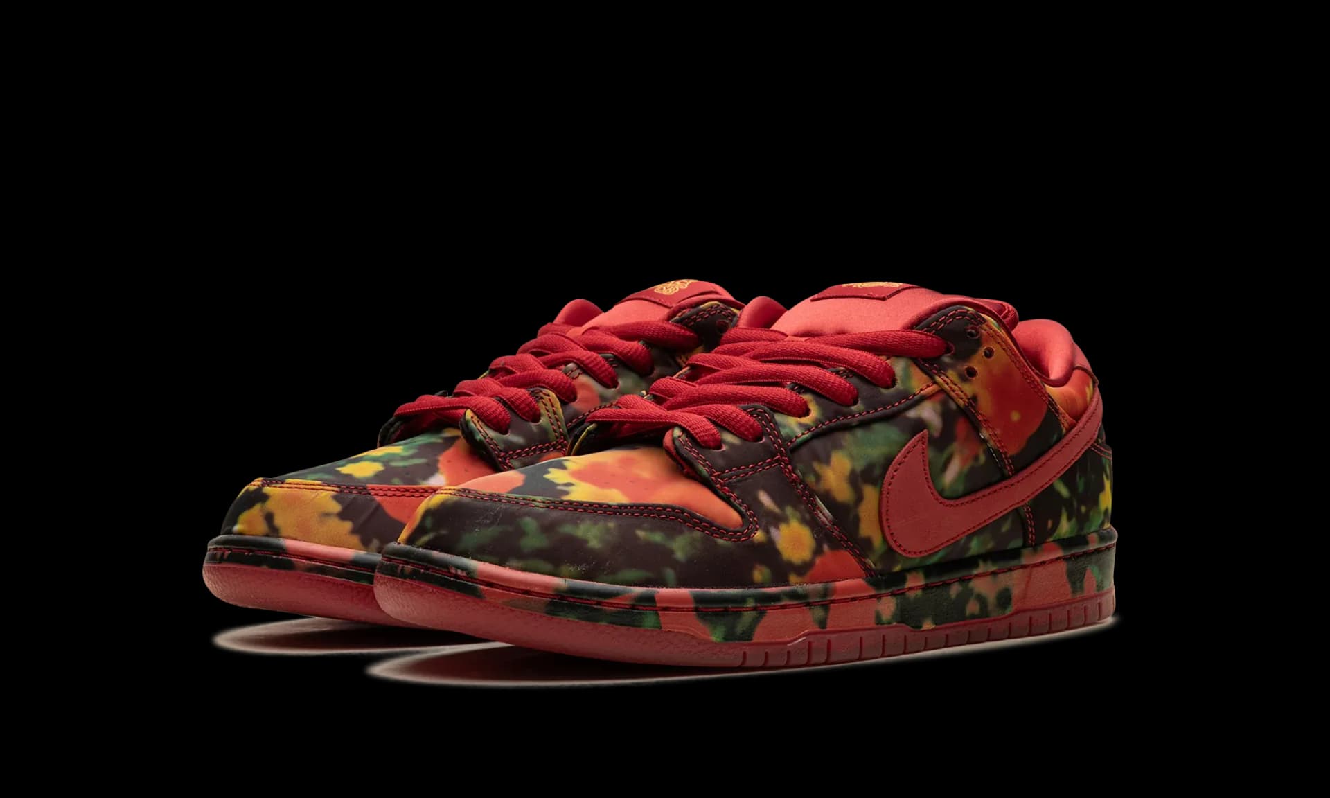 Nike SB Dunk Low The Wizard of Oz Poppy Field | OVERCEZ