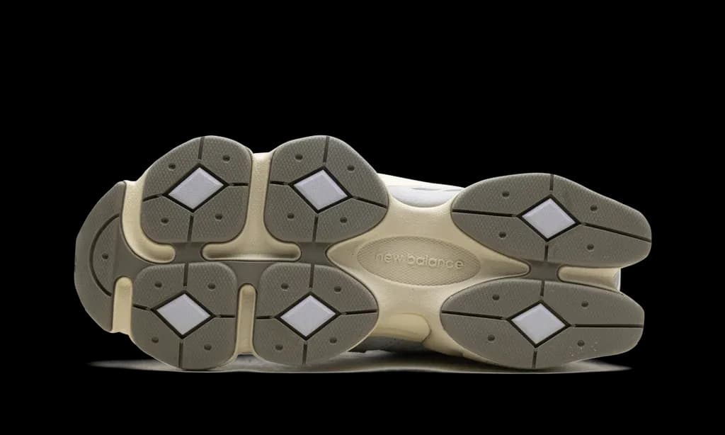 New Balance 9060 Pearl Grey Linen | OVERCEZ