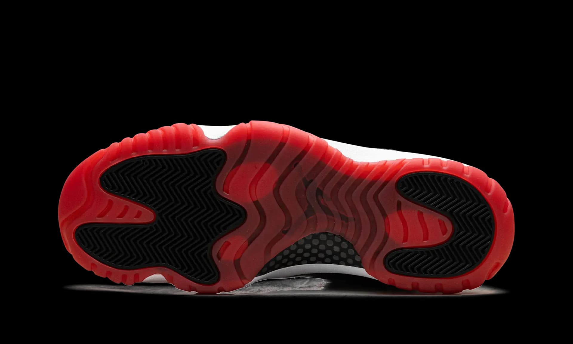 Air Jordan 11 Retro Low Bred (2025) | OVERCEZ