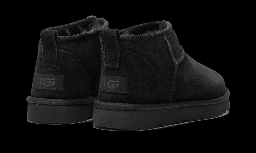 UGG Classic Ultra Mini Boot Black (W) | OVERCEZ