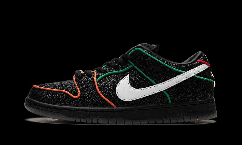 Nike SB Dunk Low Bronx Girls Skate
