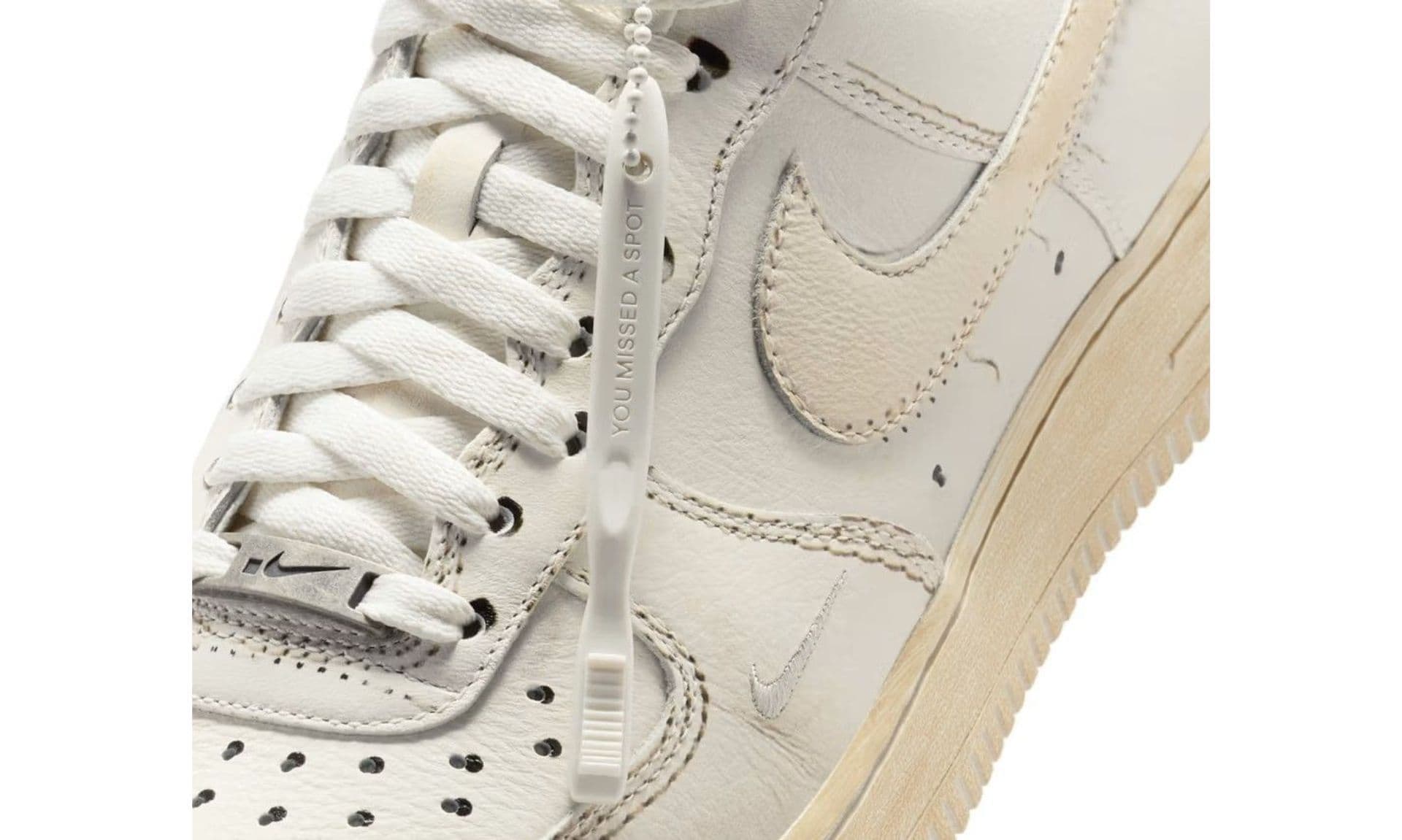 Nike Air Force 1 Low .SWOOSH Dirty Triple White | OVERCEZ